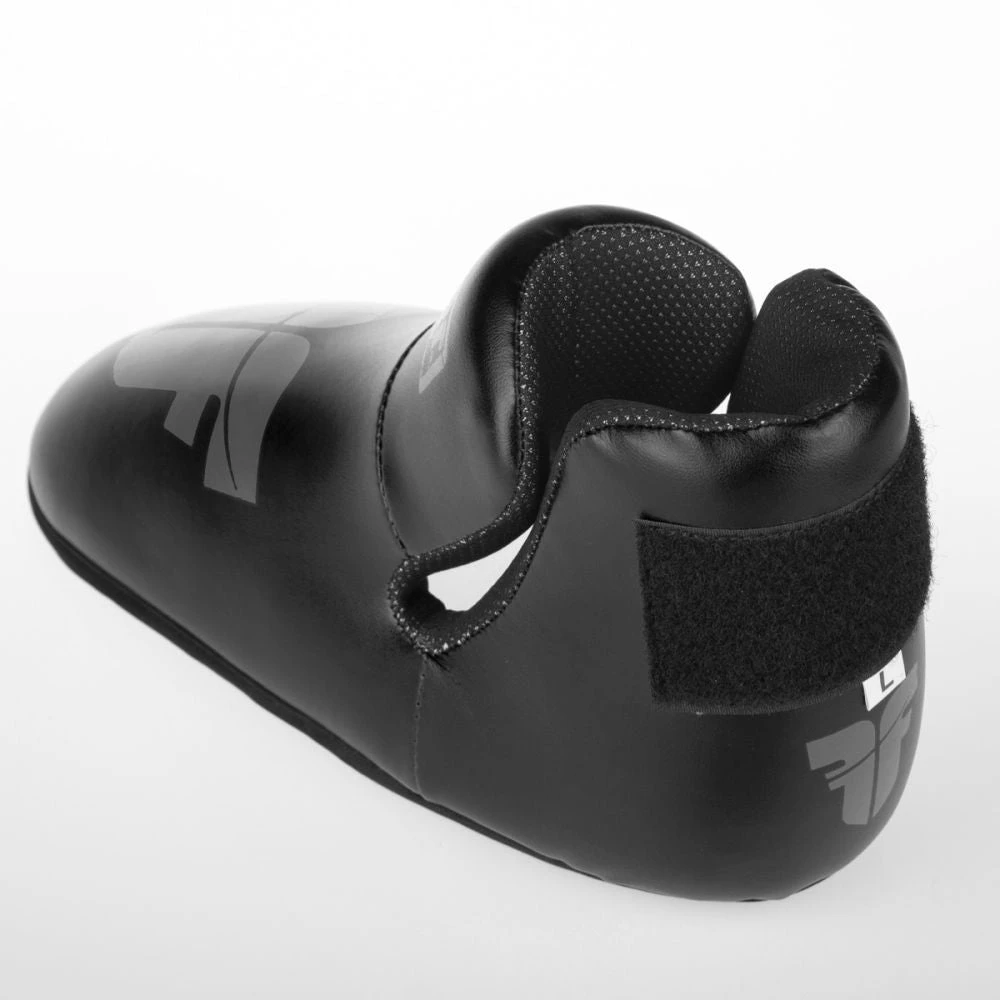 Fighter Strap Kicks - Black, FFG-001B PROTECTION 11 Fighter Strap Kicks - Black, FFG-001B PROTECTION