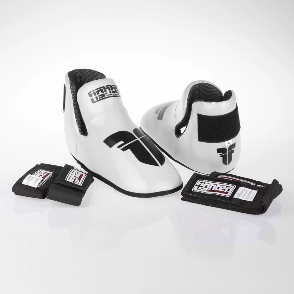 Fighter Strap Kicks - White, FFG-001W PROTECTION 4 Fighter Strap Kicks - White, FFG-001W PROTECTION